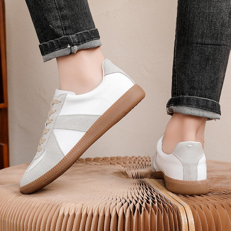 Cambridge Court Sneaker