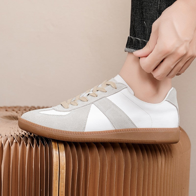 Cambridge Court Sneaker